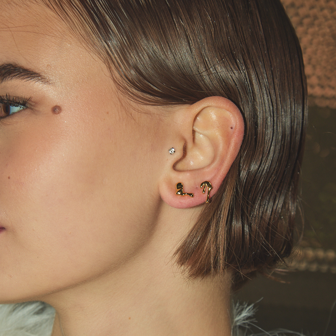 ASYMMETRISCHE OHRSCHMUCK MELT