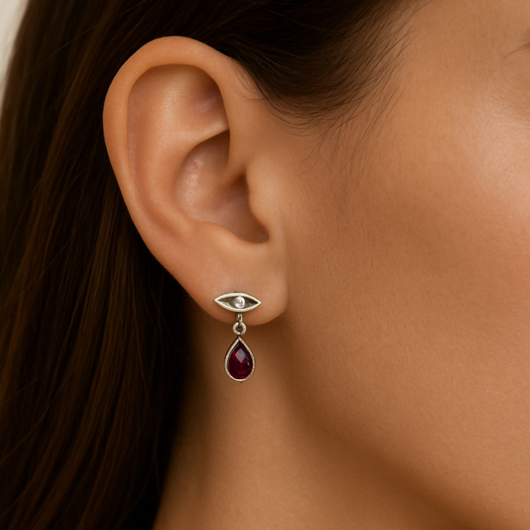 ASYMMETRISCHE OHRSCHMUCK SILBER VON MUND ZU OHR
