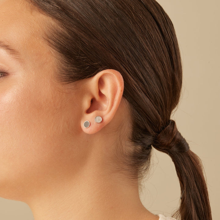 NEW-FULL MOON ASYMMETRICAL EARRINGS