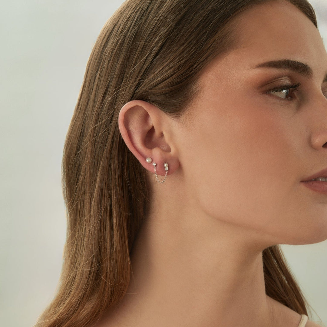 MARTINICA-PEARL MULTIPLE SILVER PIERCING EARRING