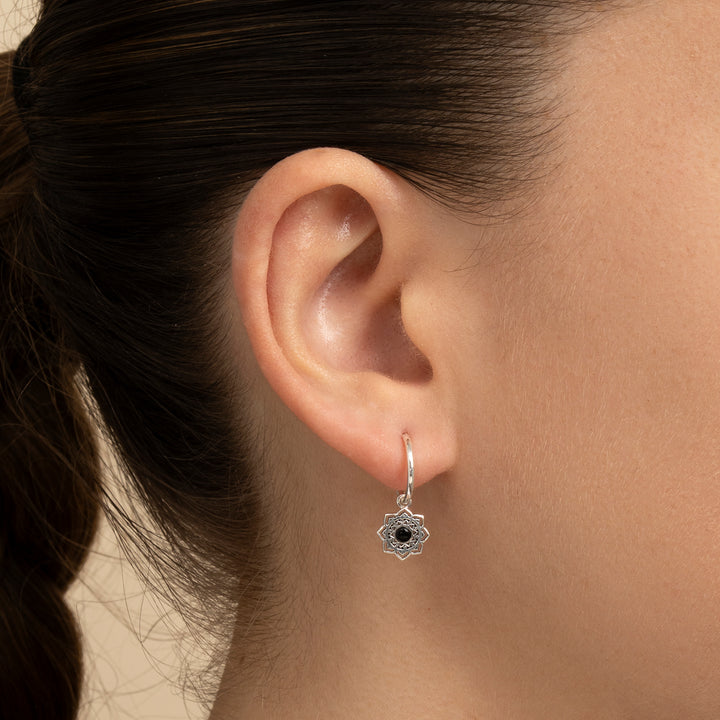 PIERCING OORBEL RING BENIRRÁS ÓNIX