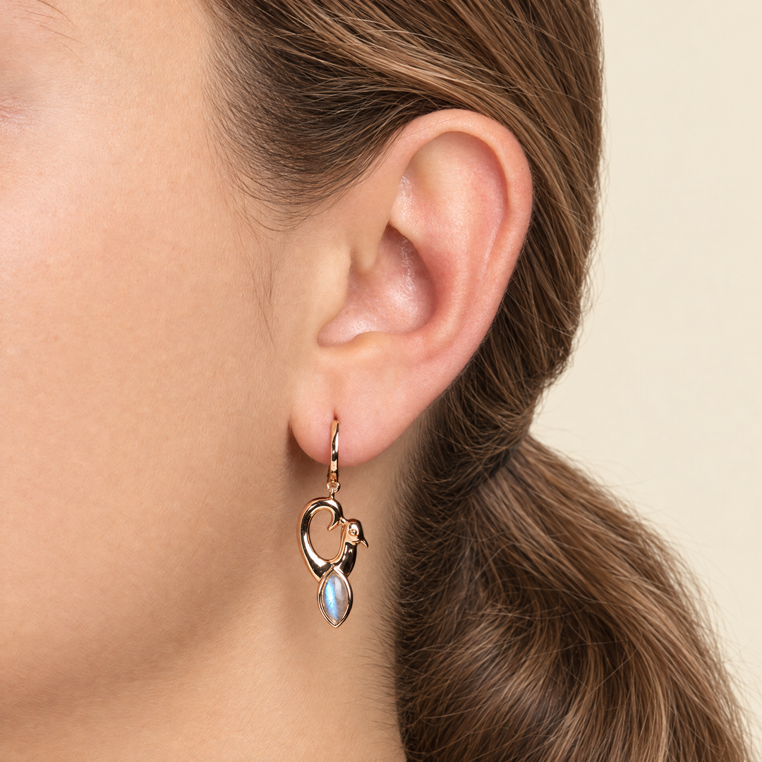 PENDIENTE PIERCING ARO GREY MOONSTONE SANKOFA