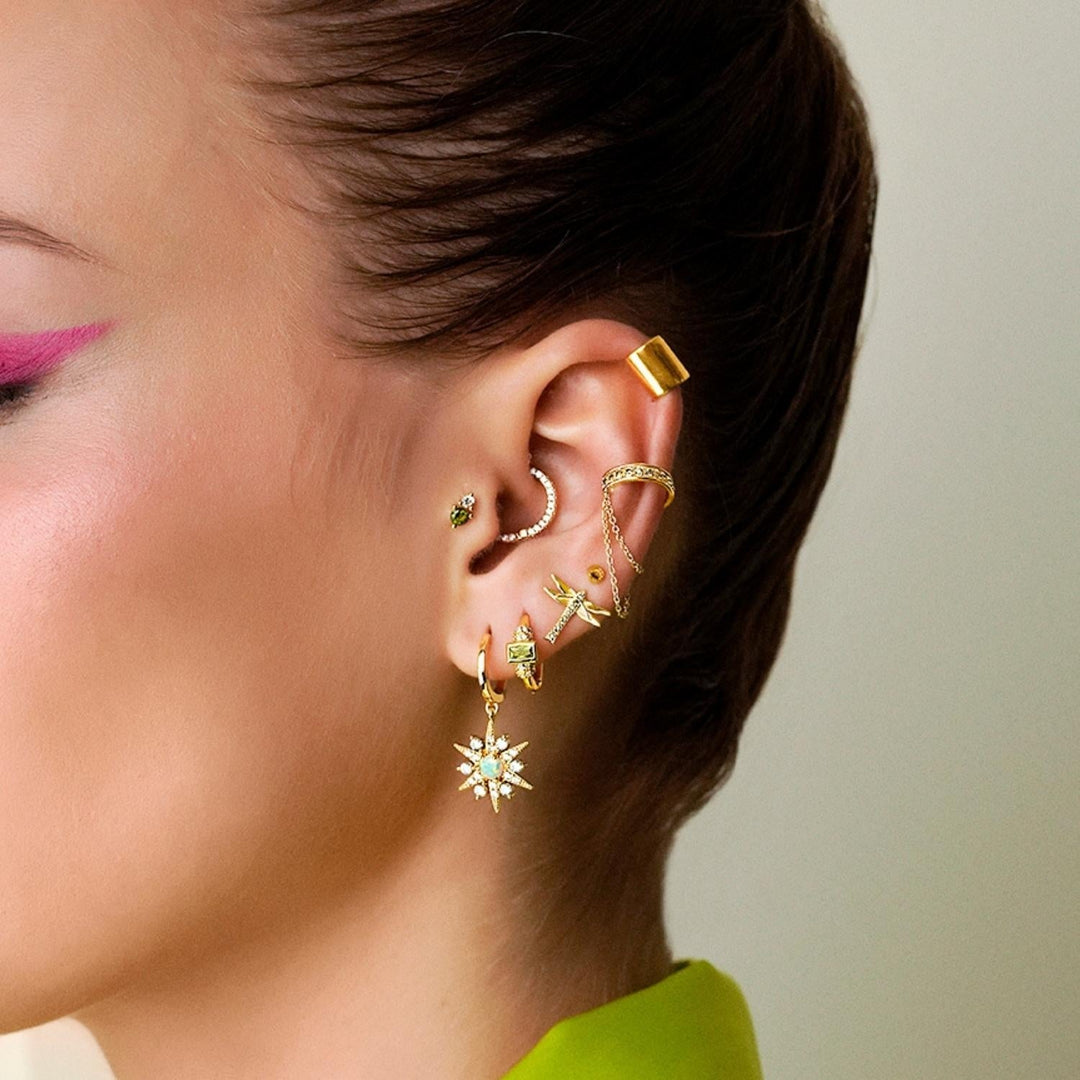 YELLOW GOLD GREEN DORY PIERCING EARRING