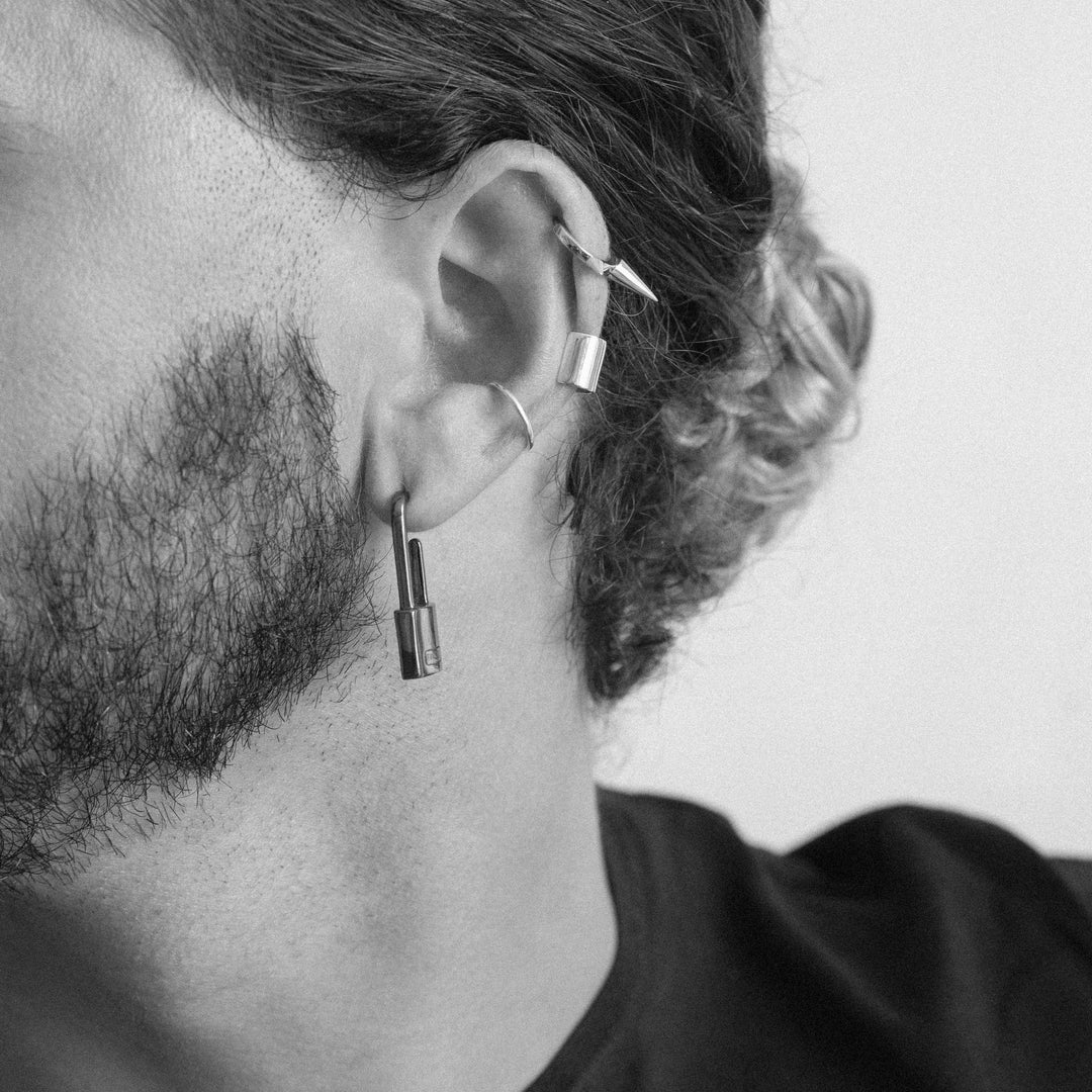 PIERCING OORBEL TALOS